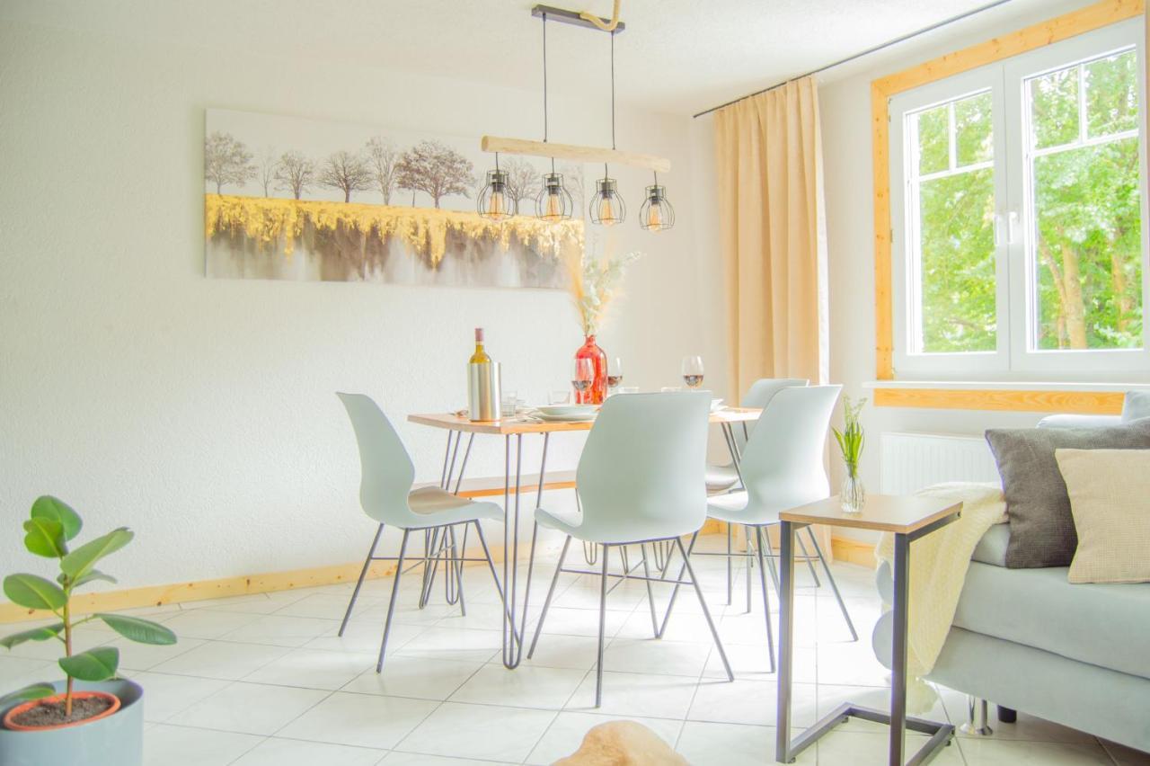טריברג Wellnessoase Mitten In Der Wasserfallstadt Triberg מראה חיצוני תמונה
