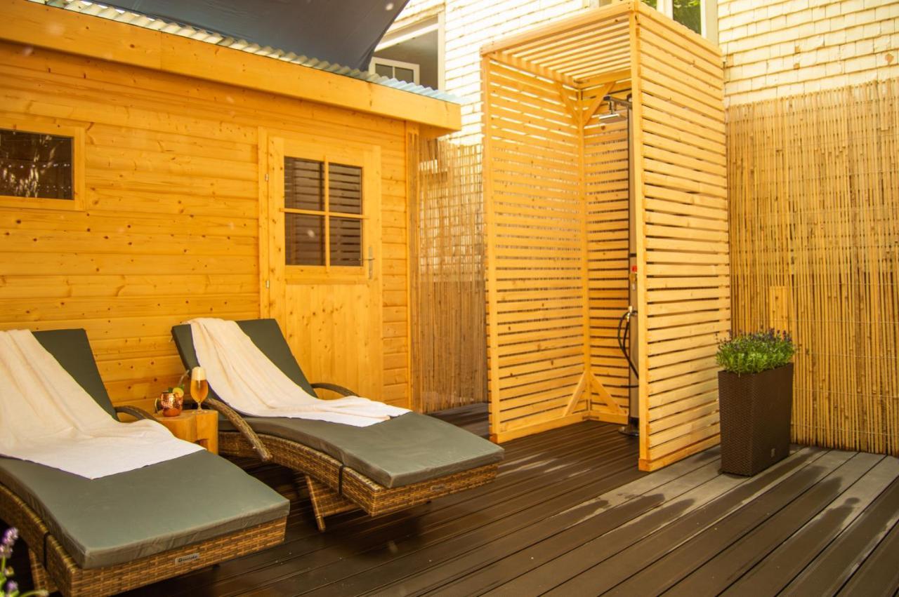 טריברג Wellnessoase Mitten In Der Wasserfallstadt Triberg מראה חיצוני תמונה