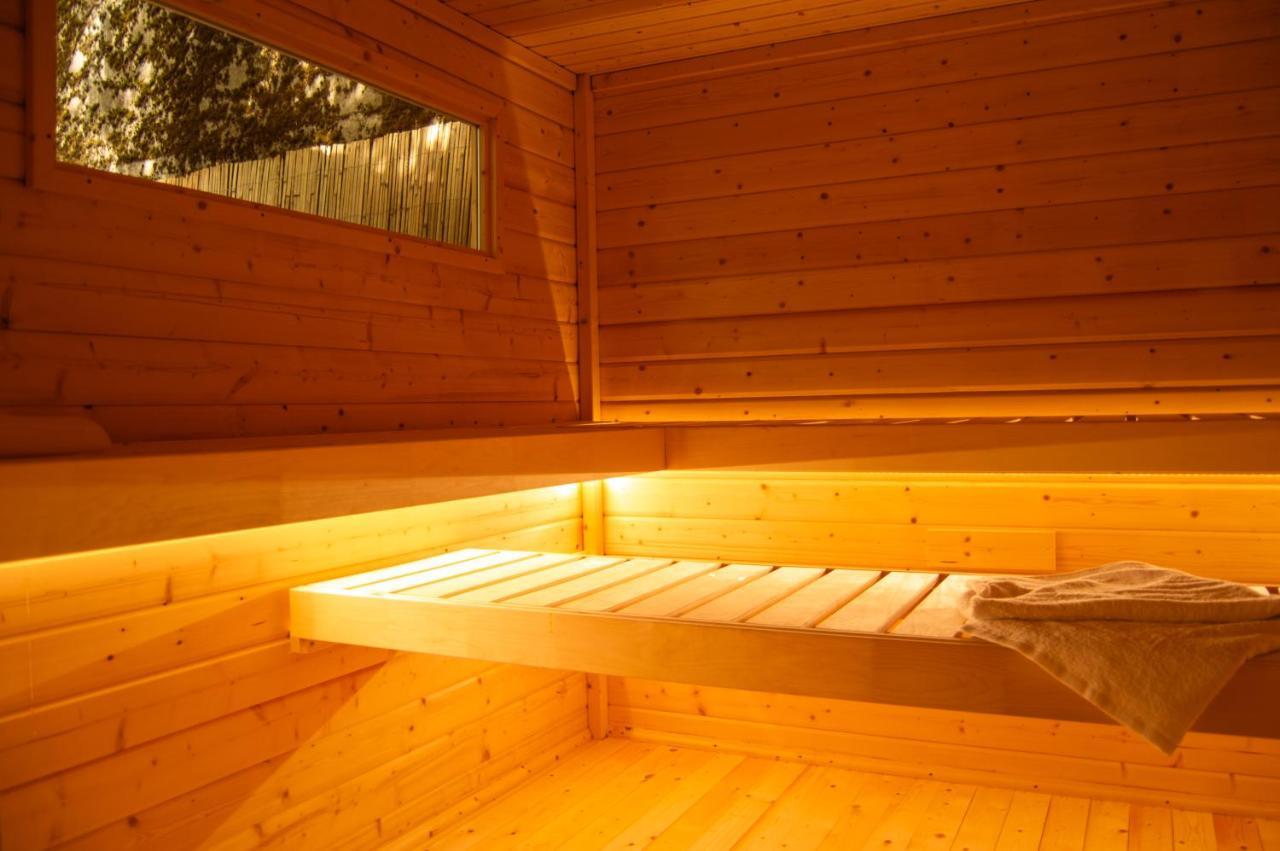 טריברג Wellnessoase Mitten In Der Wasserfallstadt Triberg מראה חיצוני תמונה