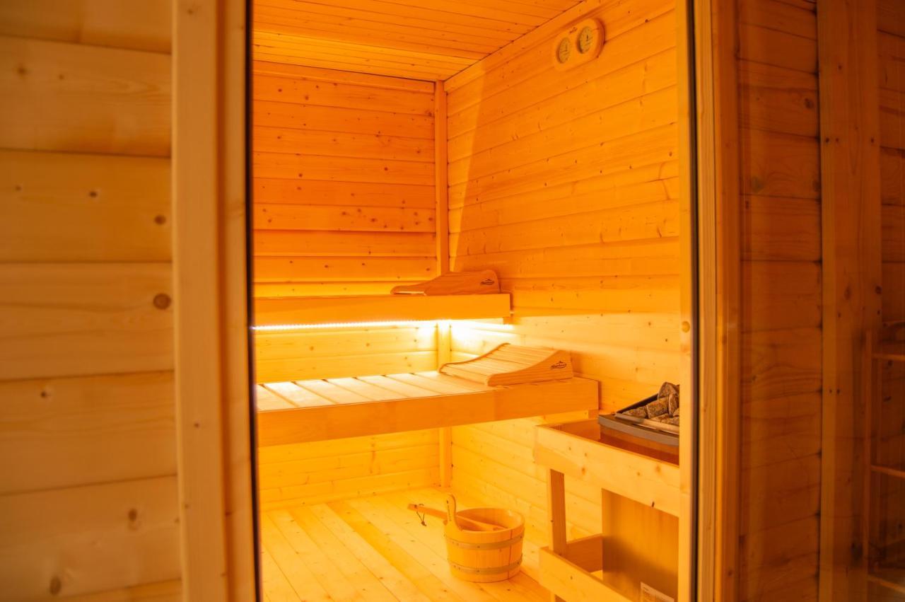 טריברג Wellnessoase Mitten In Der Wasserfallstadt Triberg מראה חיצוני תמונה